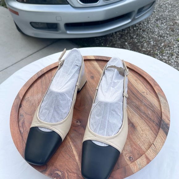 Authentic Sam! Edelman - Picture 6 of 11